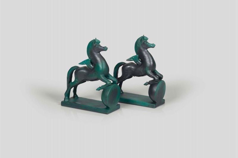 Zaccagnini, Florence, 1940 ca. A pair of book-end horses in tin-glazed terracotta  - Auction 20th Century Decorative Arts - I - Cambi Casa d'Aste