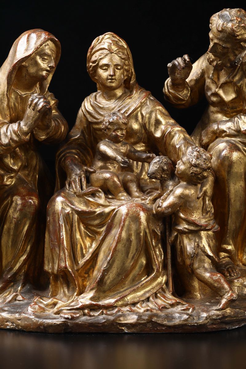 Sacra Famiglia con S. Anna e S. Giovannino in Terracotta Dorata, Plasticatore Emiliano o Romano d...