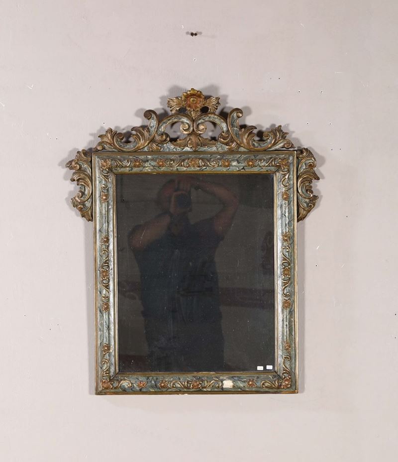 Specchiera in legno intagliato, laccato e dorato, Piemonte XVIII secolo  - Auction Fine Art - Cambi Casa d'Aste