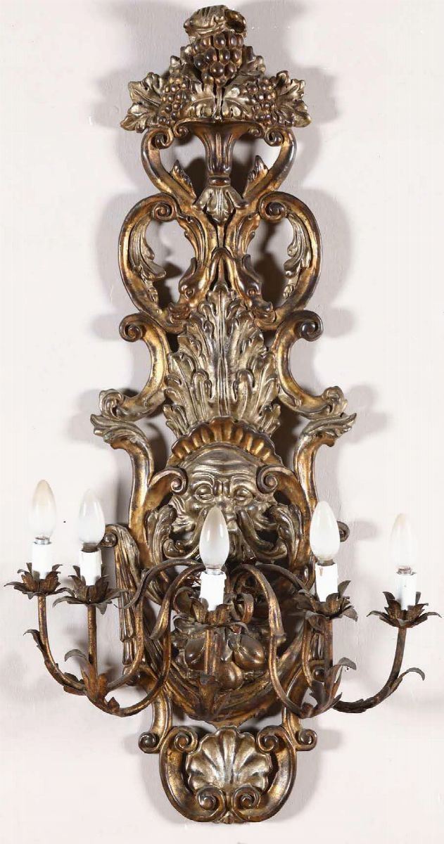Applique in legno intagliato e dorato, XIX-XX secolo  - Asta Antiquariato II - Asta a Tempo - Cambi Casa d'Aste