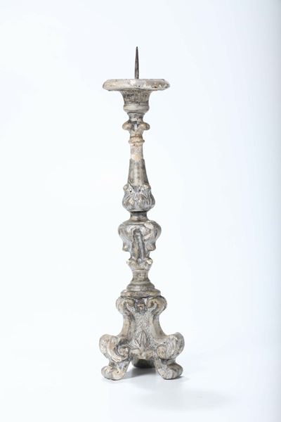 Candeliere in Legno Intagliato e Argentato, XVIII Secolo