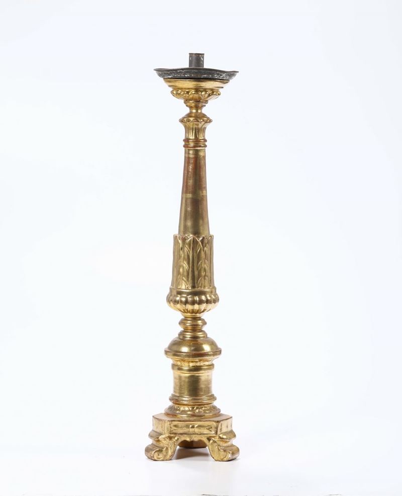 Candeliere intagliato e dorato, XIX secolo  - Auction Asta a Tempo antiquariato - II - Cambi Casa d'Aste
