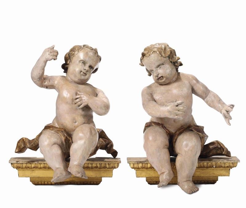 Coppia di putti in legno policromo, scultore barocco, Italia XVIII secolo  - Auction Fine Art - Cambi Casa d'Aste