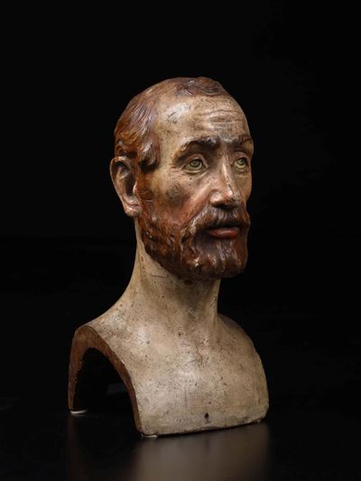 Testa Virile in Legno Scolpito e Dipinto. Scultore Barocco Italiano del XVIII Secolo