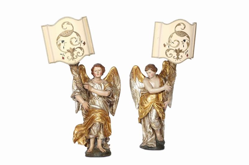 Coppia di angeli reggicero in legno dorato, argentato e policromo, arte italiana del XVIII secolo  - Asta Antiquariato - Cambi Casa d'Aste
