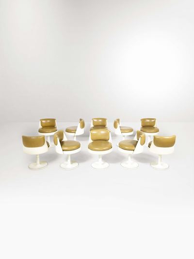 Dieci Sedie con Struttura in Metallo e Rivestimenti in Pelle. Progetto Presentato alla Sesta Sele...