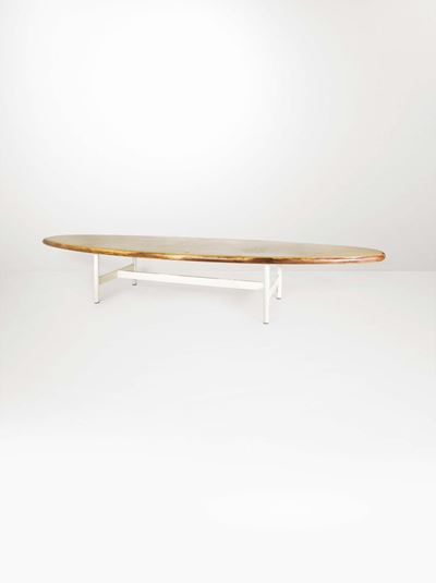 Grande Tavolo da Riunioni con Struttura in Metallo Laccato e Piano in Legno Laccato e Laminato.