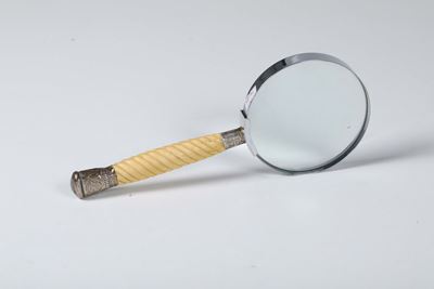 Lente di Ingrandimento in Argento e Osso