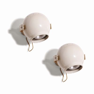 Coppia di Appliques in Metallo Laccato.