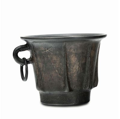 Mortaio Costolato Monoansato con Anello in Bronzo, XVII-XVIII Secolo