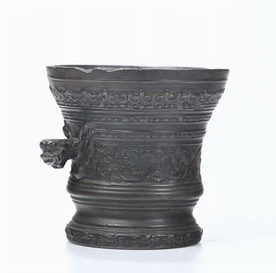 Mortaio in Bronzo Fuso e Cesellato. Italia XVI-XVII Secolo