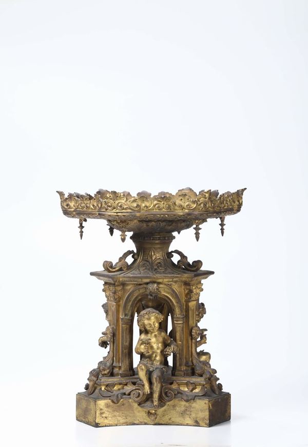 Alzata in bronzo dorato con putti, XIX secolo