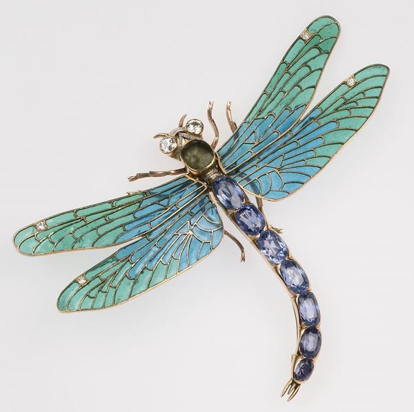 Spilla ragìffigurante una libellula con zaffiri, diamanti e smalto plique à jour