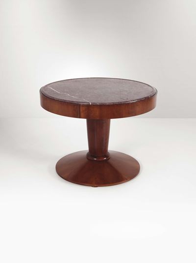 Tavolo con Struttura in Legno e Piano in Marmo.