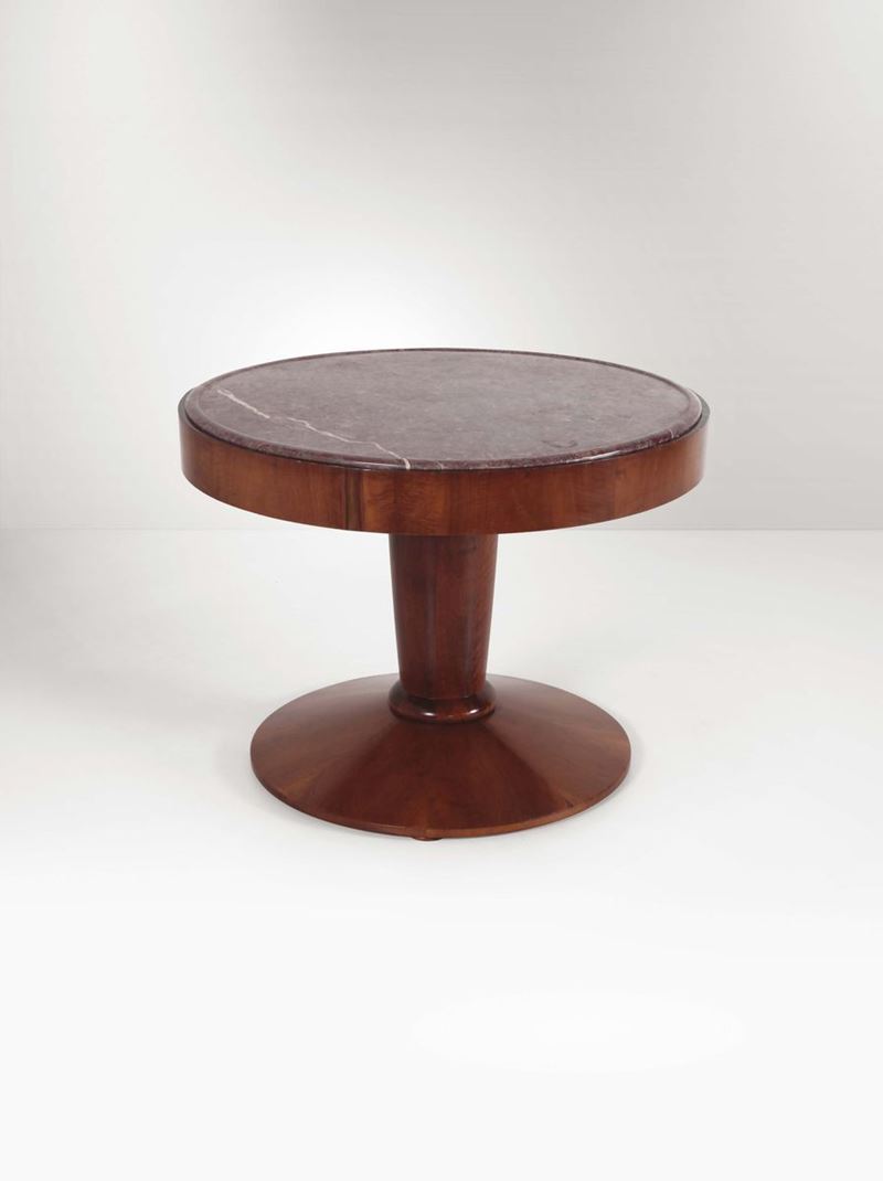 Tavolo con struttura in legno e piano in marmo.  - Auction Design - Cambi Casa d'Aste