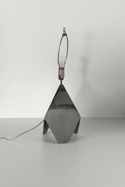 Lampada da Tavolo con Struttura in Metallo Cromato. Prod. Italia, 1970 Ca.