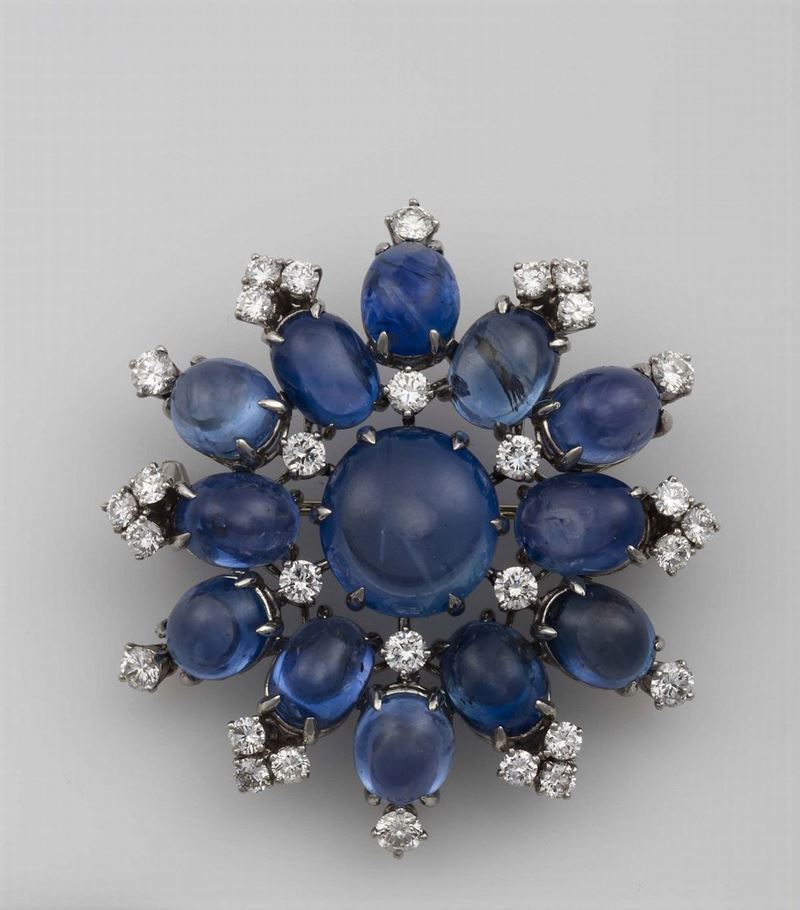 Cabochon-cut sapphire, diamond and platinum brooch. Bulgari  - Auction Fine Jewels - Cambi Casa d'Aste