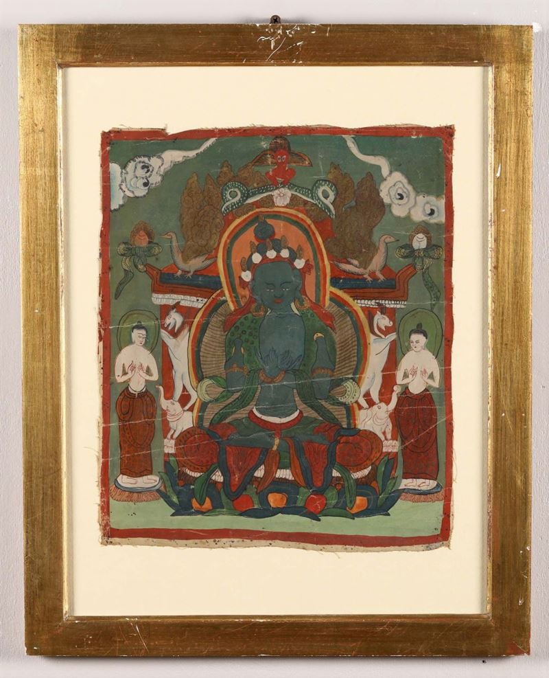 Tanka incorniciato su seta a fondo verde con Amitayus centrale, Tibet, XIX secolo  - Asta Chinese Works of Art - Cambi Casa d'Aste