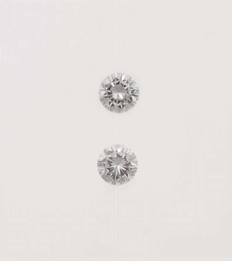 Two unmounted brilliant-cut diamonds weighings 0.81 and 0.83 carats  - Auction Fine Jewels - Cambi Casa d'Aste