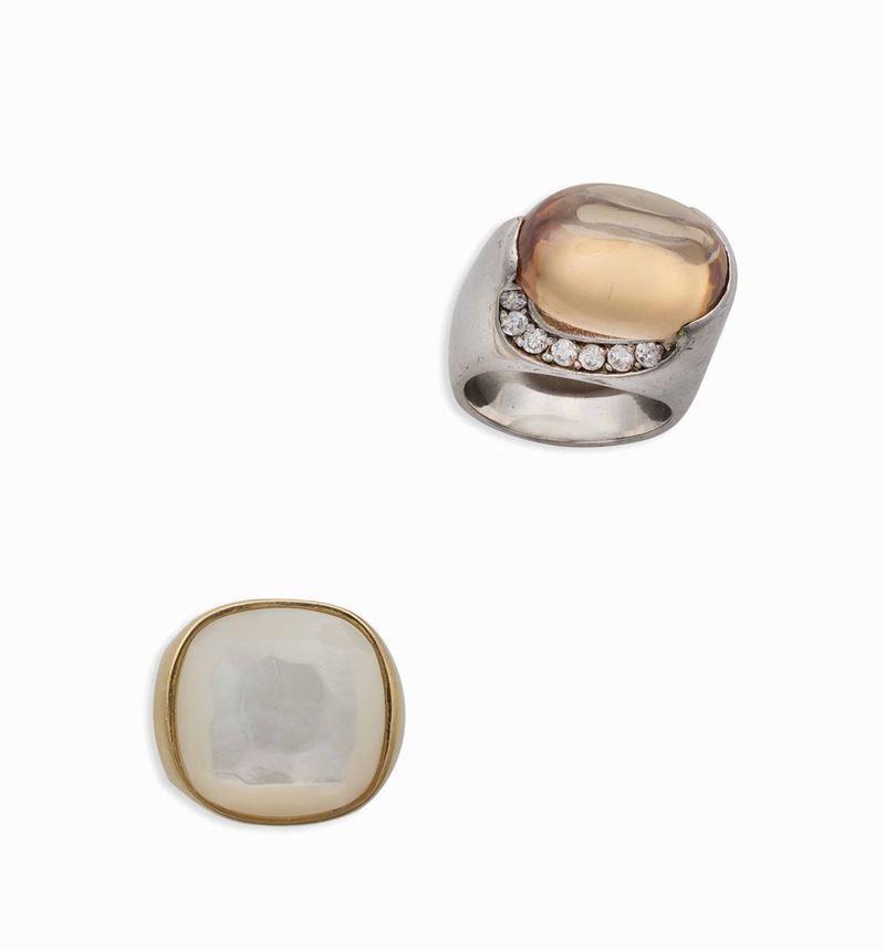 Lotto composto da anello con madreperla ed anello con quarzo citrino e piccoli diamanti  - Auction Vintage, Jewels and Bijoux - Cambi Casa d'Aste