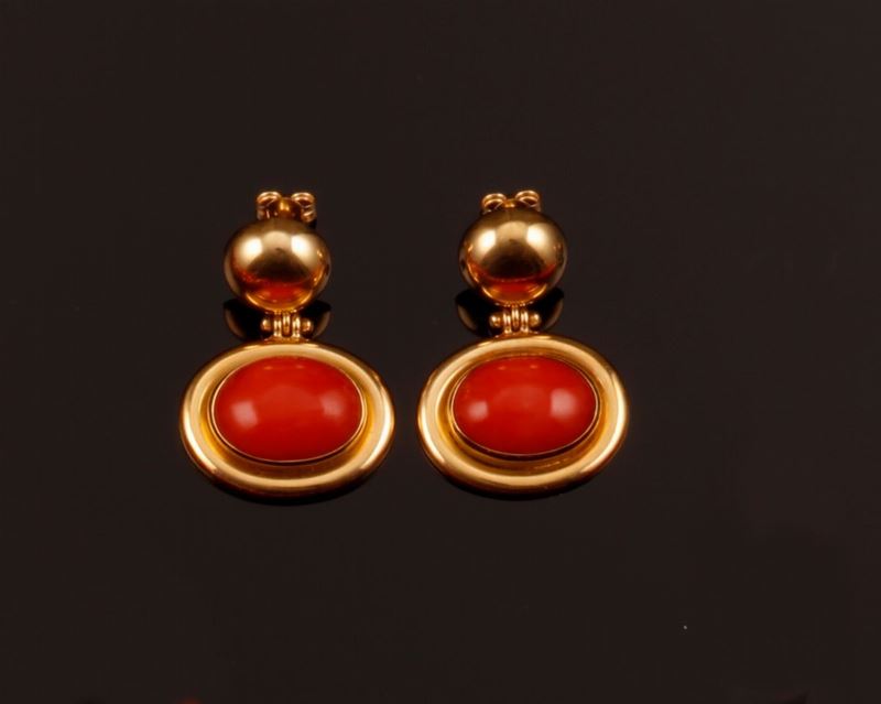 Pair of coral and gold earrings  - Auction Fine Coral Jewels - Cambi Casa d'Aste