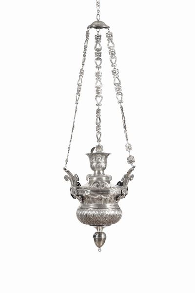Monumentale Lampada Votiva Pensile in Argento Fuso, Sbalzato e Cesellato, Roma, Datata 1844, Boll...