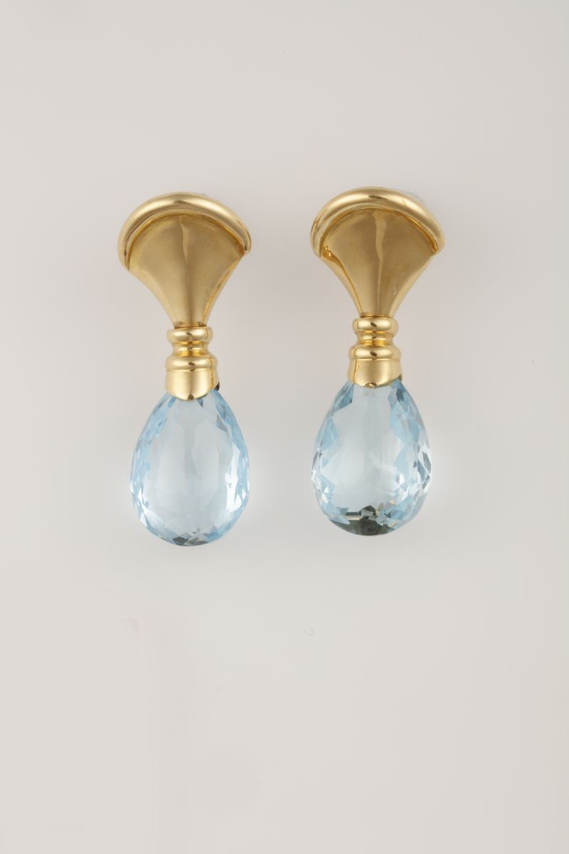 Pair of blue topaz and gold earrings  - Auction Jewels Timed Auction - Cambi Casa d'Aste