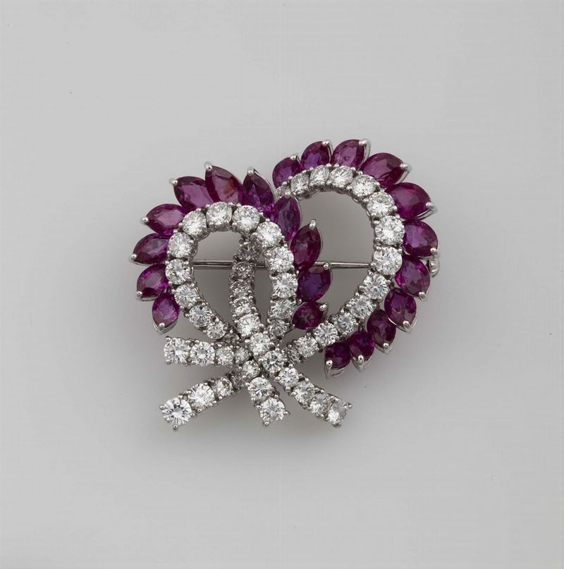Burma rubies, brilliant-cut diamonds and platinum brooch  - Auction Fine Jewels - Cambi Casa d'Aste