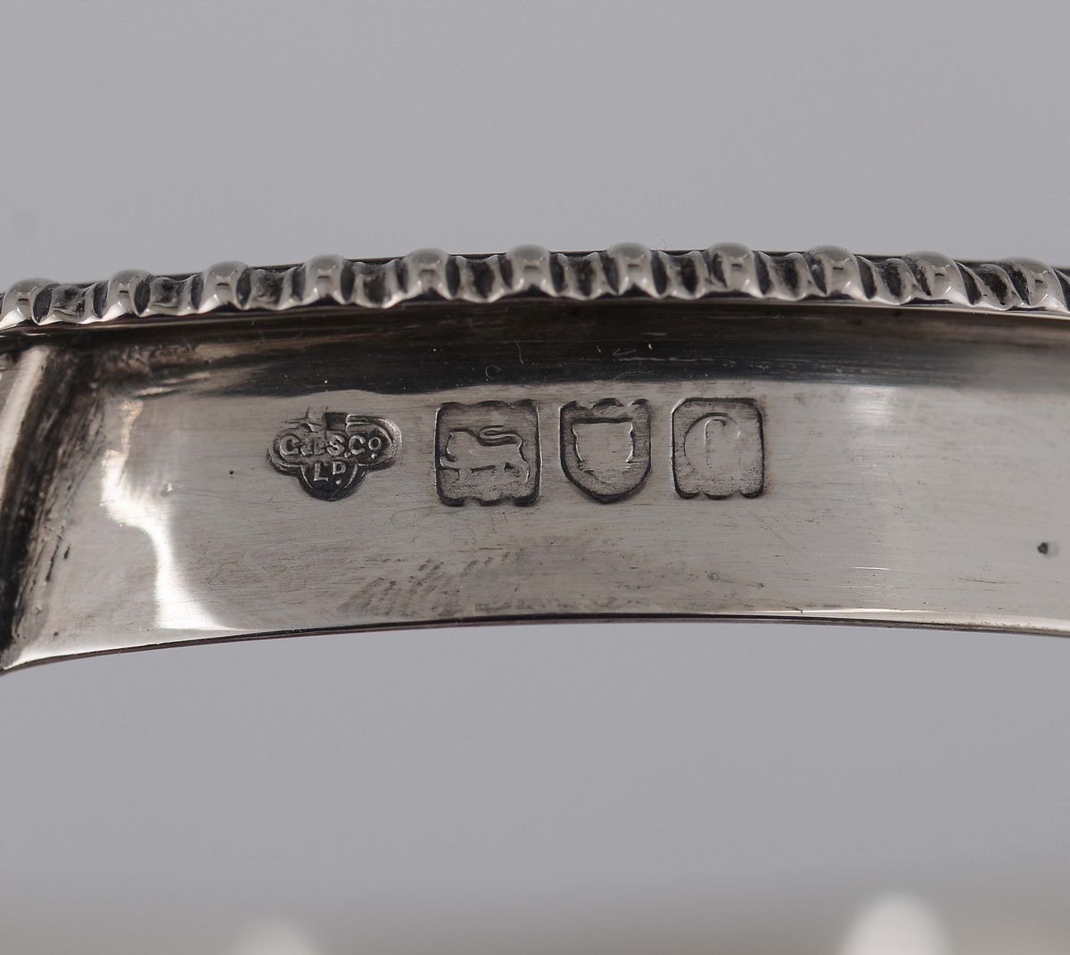 Teiera con Fornelletto in Argento Sterling, Londra (bolli Differenti dal 1898-1899) Fine XIX Seco...