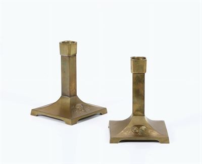 Coppia di Candelieri in Bronzo Marcati Geschutzt, XX Secolo