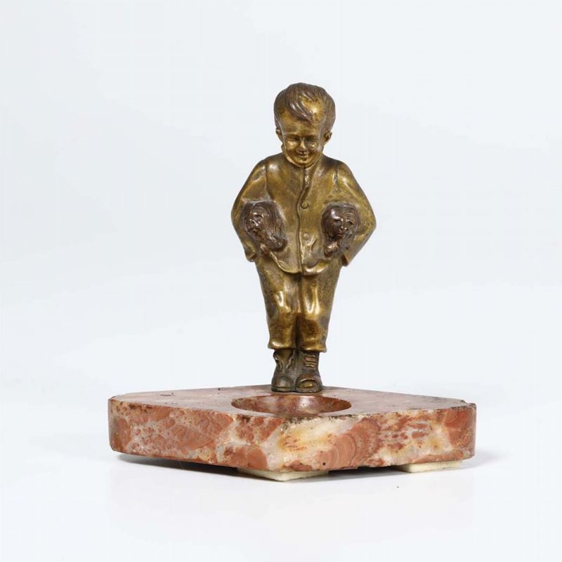 Posacenere in bronzo e marmo, XX secolo  - Auction Fine Art - Cambi Casa d'Aste