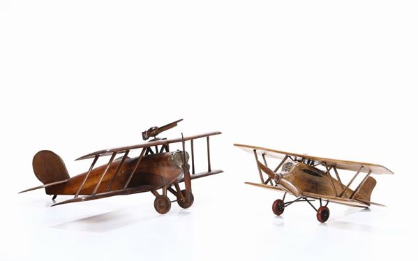 Lotto di tre modellini di aereo