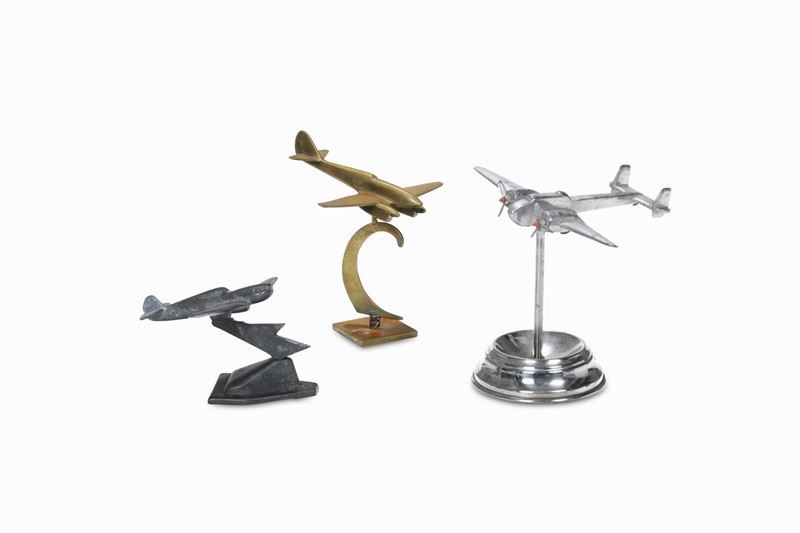 Lotto di tre modellini di aereo  - Auction Sporting Art - Cambi Casa d'Aste