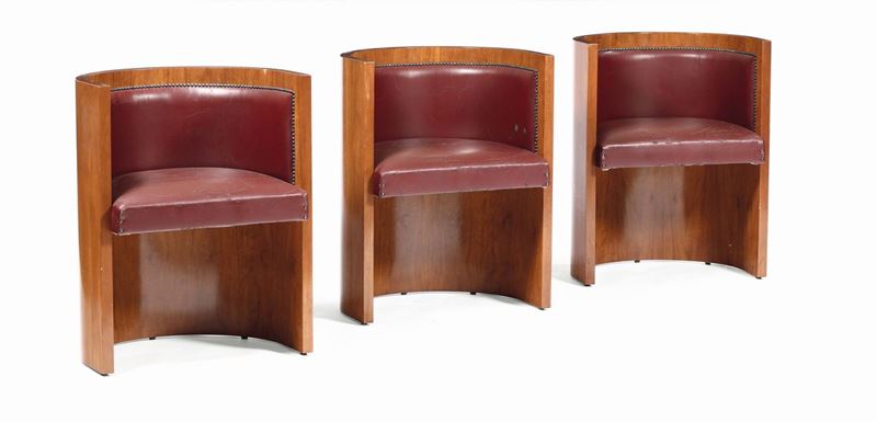 Tre poltrone curve a pozzetto, XX secolo  - Auction Fine Art - Cambi Casa d'Aste