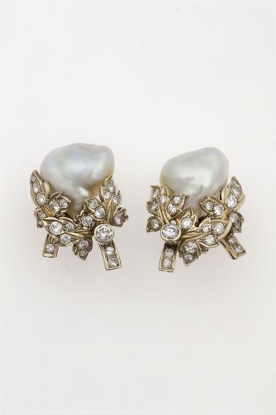 Orecchini con Perle Coltivate e Diamanti