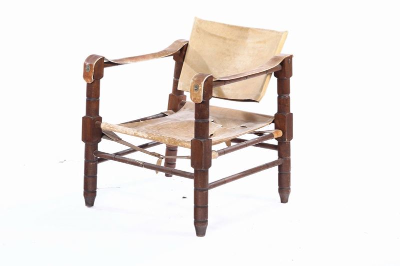 Poltrona in legno e cuoio, XX secolo  - Asta Antiquariato - Cambi Casa d'Aste