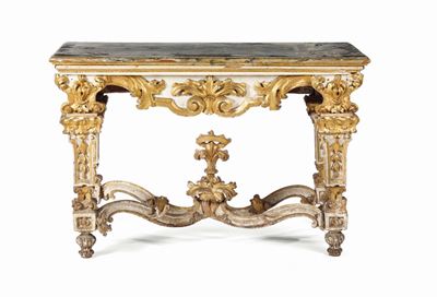 Coppia di Console in Legno Intagliato, Laccato e Dorato, XVIII Secolo