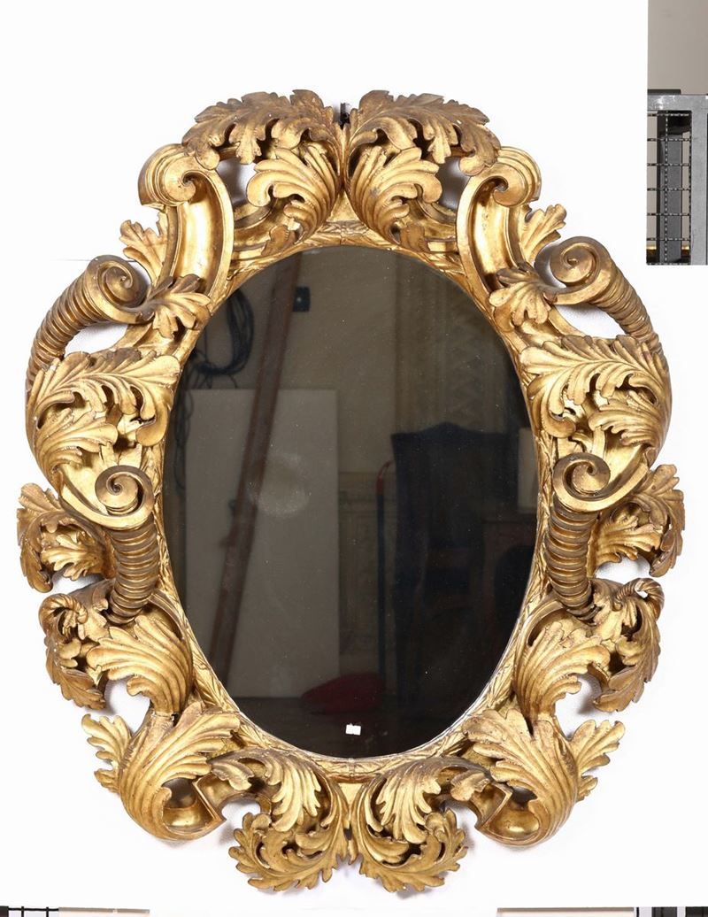 Specchiera in legno intagliato e dorato, XIX-XX secolo  - Asta Antiquariato - Cambi Casa d'Aste
