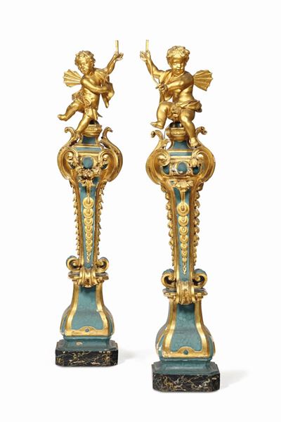 Coppia di Figure a Guisa di Amorini Intagliati e Dorati, XIX Secolo