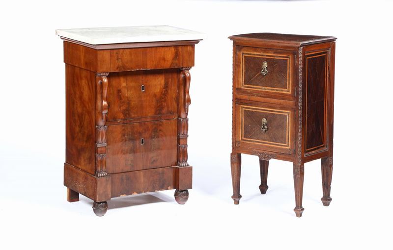 Due comodini diversi, XIX secolo  - Asta Antiquariato - Cambi Casa d'Aste