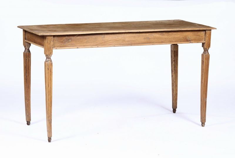 Tavolo in noce, XIX-XX secolo  - Asta Antiquariato - Cambi Casa d'Aste