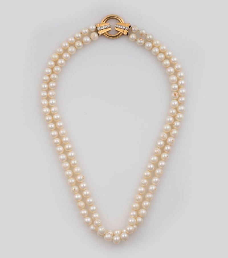 Cultured pearl necklace with a gold and diamond clasp  - Auction Jewels - Cambi Casa d'Aste