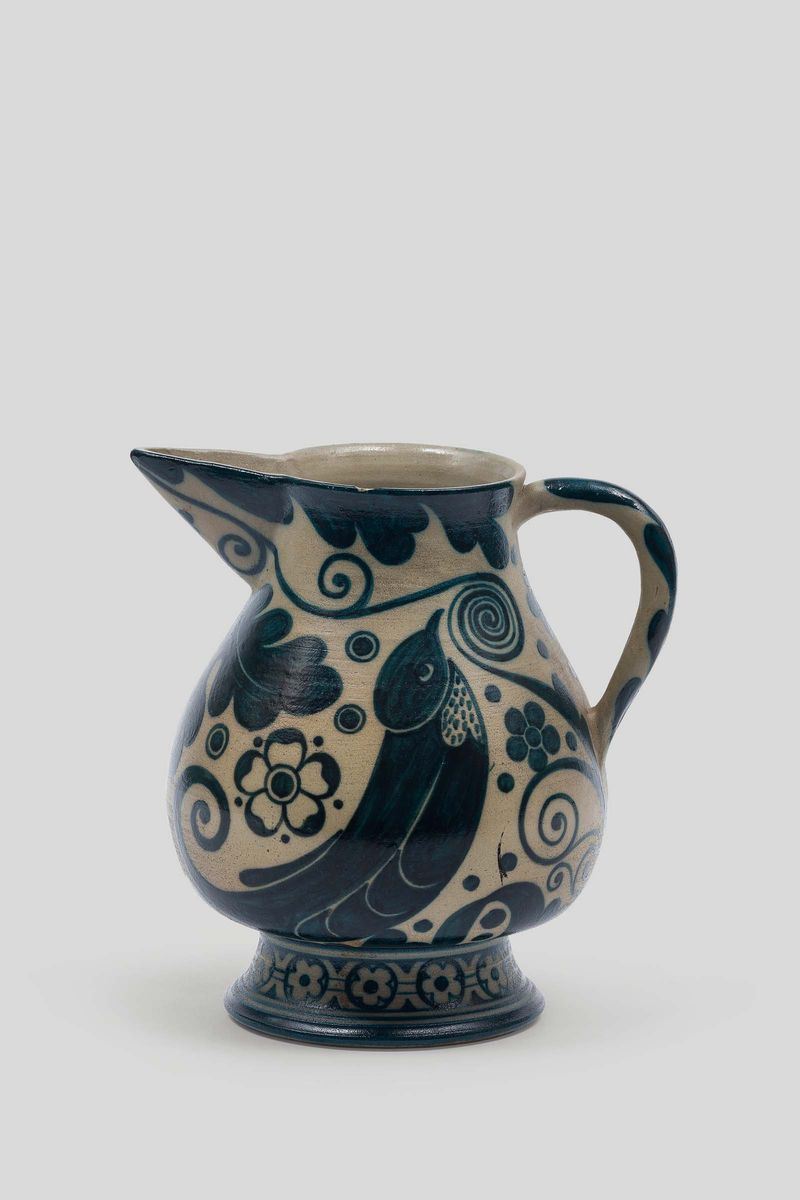 Galileo Chini, Florence, 1910 ca. A gres pitcher with a blue glaze decor of birds and leaves  - Auction 20th Century Decorative Arts - I - Cambi Casa d'Aste