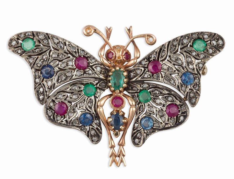 Spilla “Farfalla”, in stile, con paste vitree e rosette di diamante  - Asta Vintage, Gioielli e Bijoux - Cambi Casa d'Aste