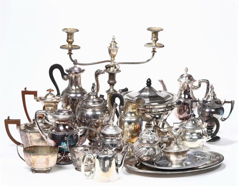 Insieme di oggetti in metallo argentato  - Asta Asta a Tempo antiquariato - II - Cambi Casa d'Aste