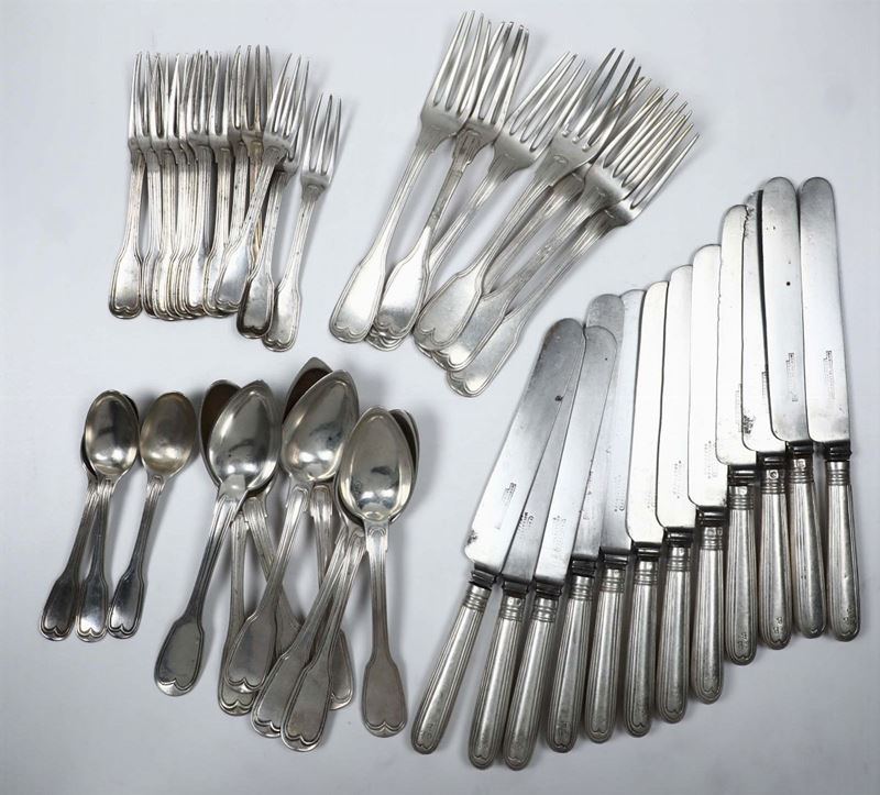 Servizio di posate in argento, alcune con punzone Mauriziano, XIX-XX secolo  - Asta Antiquariato - Cambi Casa d'Aste