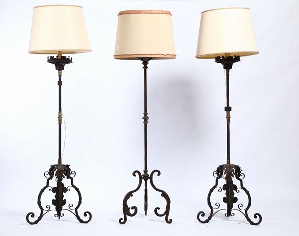 Quattro piantane in ferro