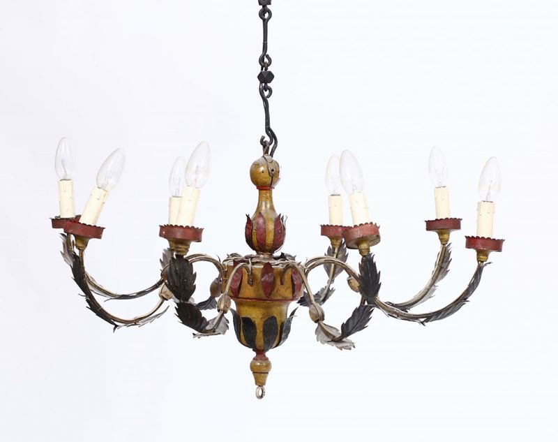 Lampadario a sei luci in legno e metallo dipinto, XIX secolo  - Auction Asta a Tempo antiquariato - II - Cambi Casa d'Aste