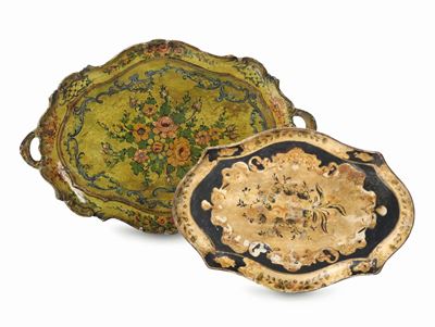 Due Vassoi Sagomati in Legno Dipinto, Venezia XVIII-XIX Secolo