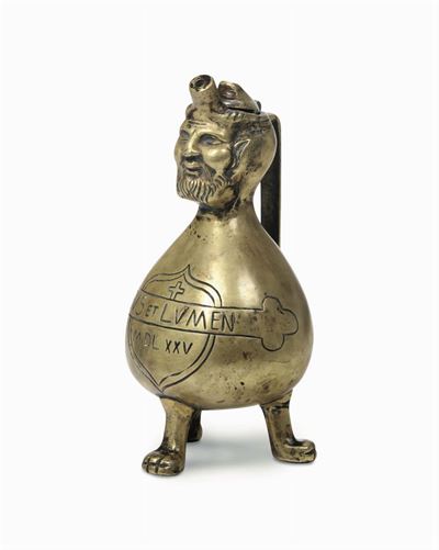 Versatoio in Bronzo in Bronzo Fuso e Cesellato, Probabile Germania XVI Secolo